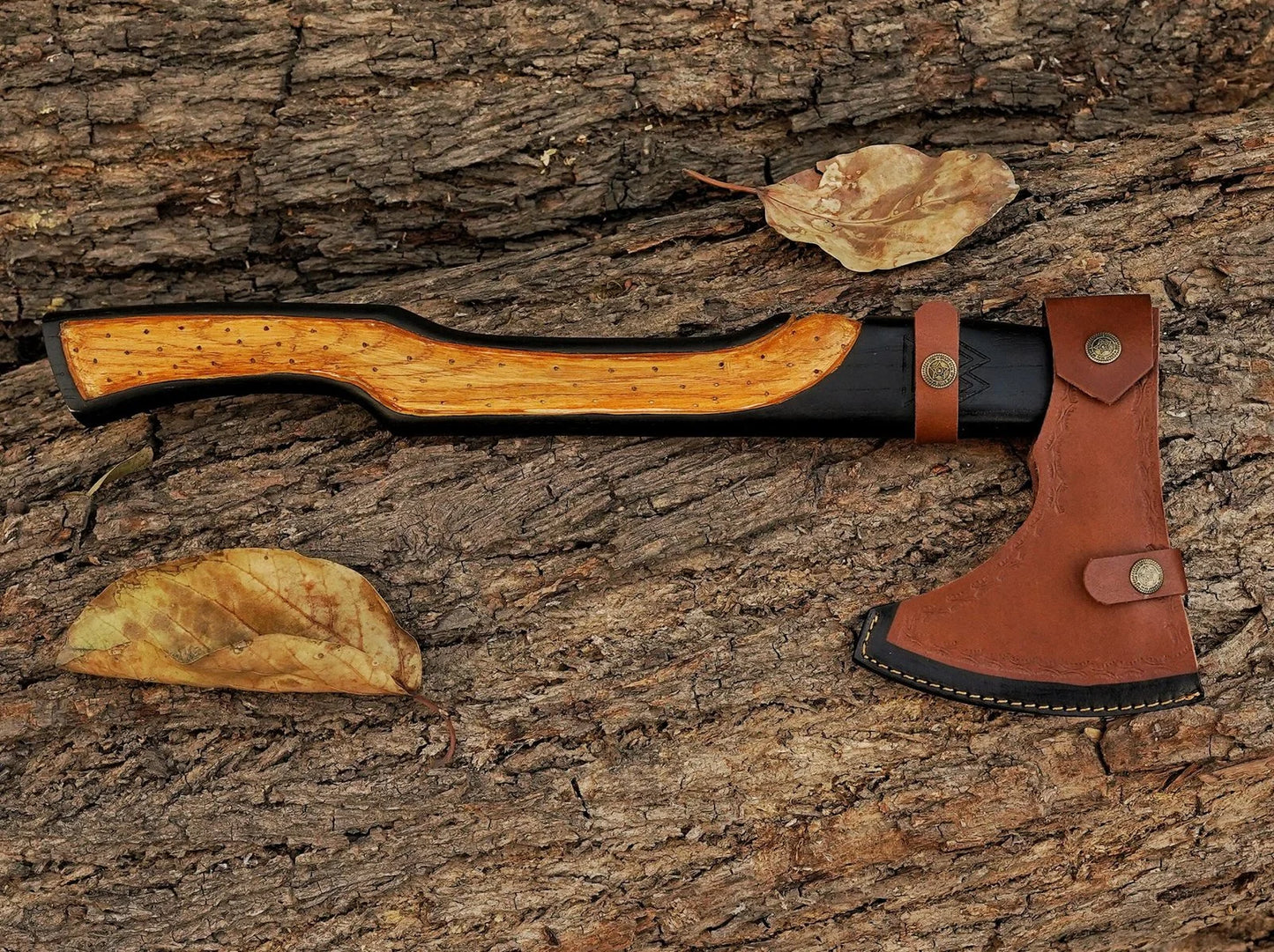 Artisan-crafted High Carbon Steel Tomahawk Axe with Integrated Design