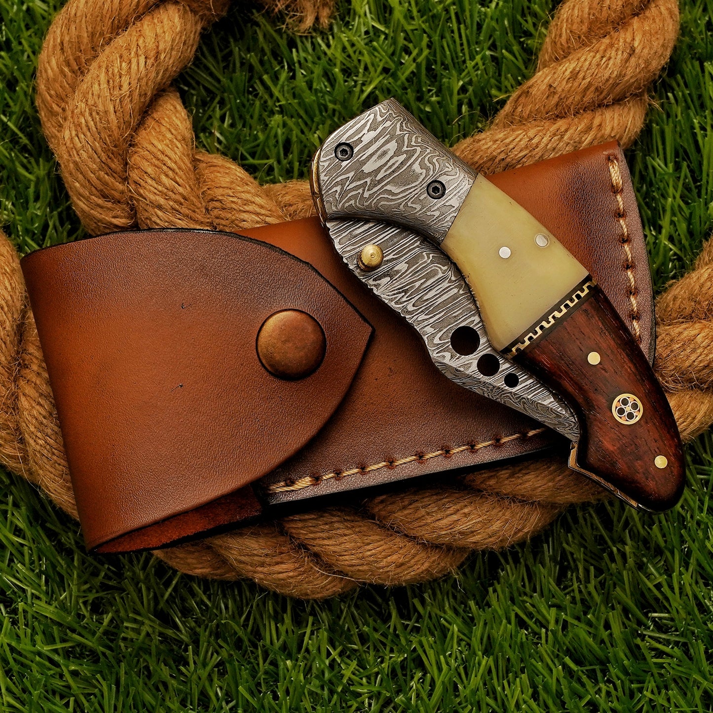 Handmade Damascus Steel Pocket Knife - Folding Knife - Outdoor Camping Hunting Survival Knife EDC