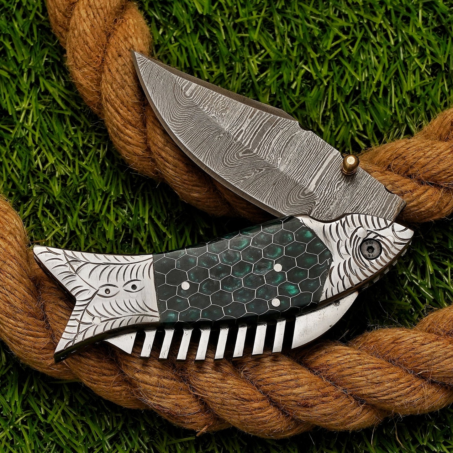 Custom Handmade Damascus Green Fish Pocket Knife Damascus Folding Knife Engraved Steel Bolster Exquisite Artistry