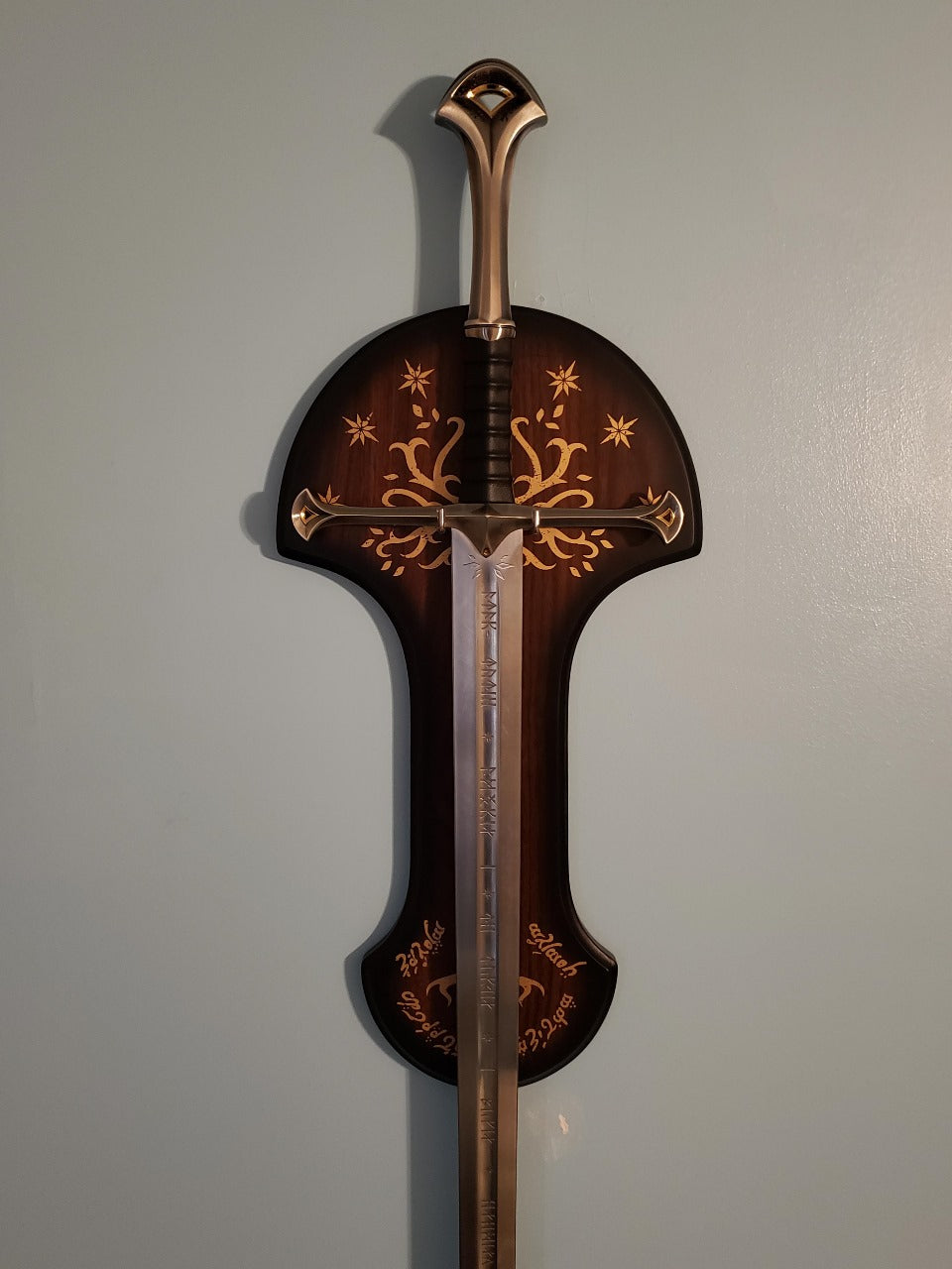 Decorative King Elessar Sword Replica, Fantasy Ranger Sword Prop, Decorative Collectible Blade for Display & Cosplay | Birthday Gift for Him